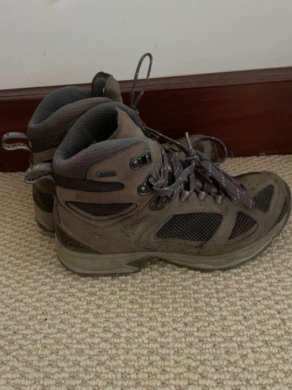 Women’s Brown Hiking Boots - Durable Outdoor Trail Shoes